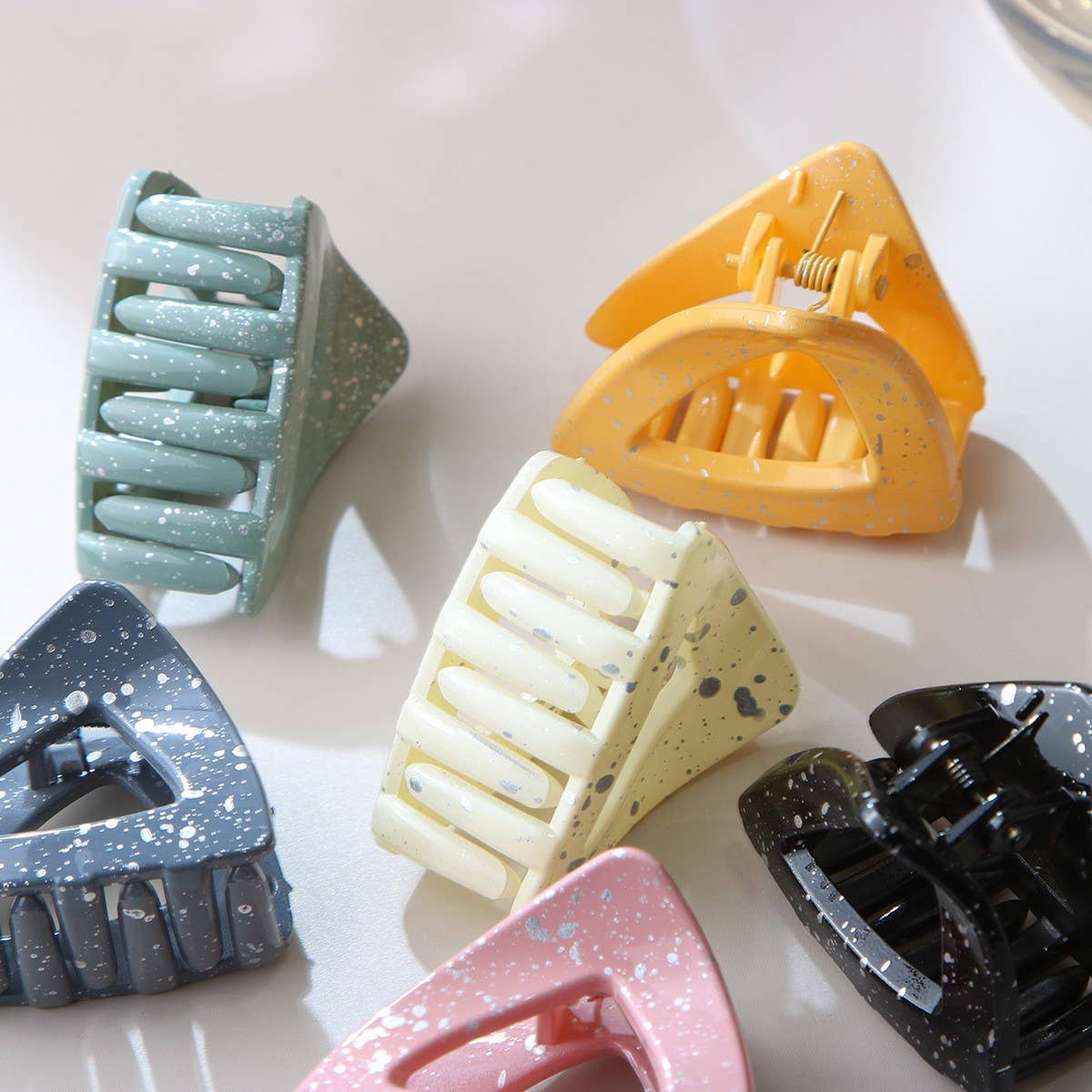 CWAHA07444_KOREAN PONYTAIL HAIR CLAW CLIP FOR WOMEN