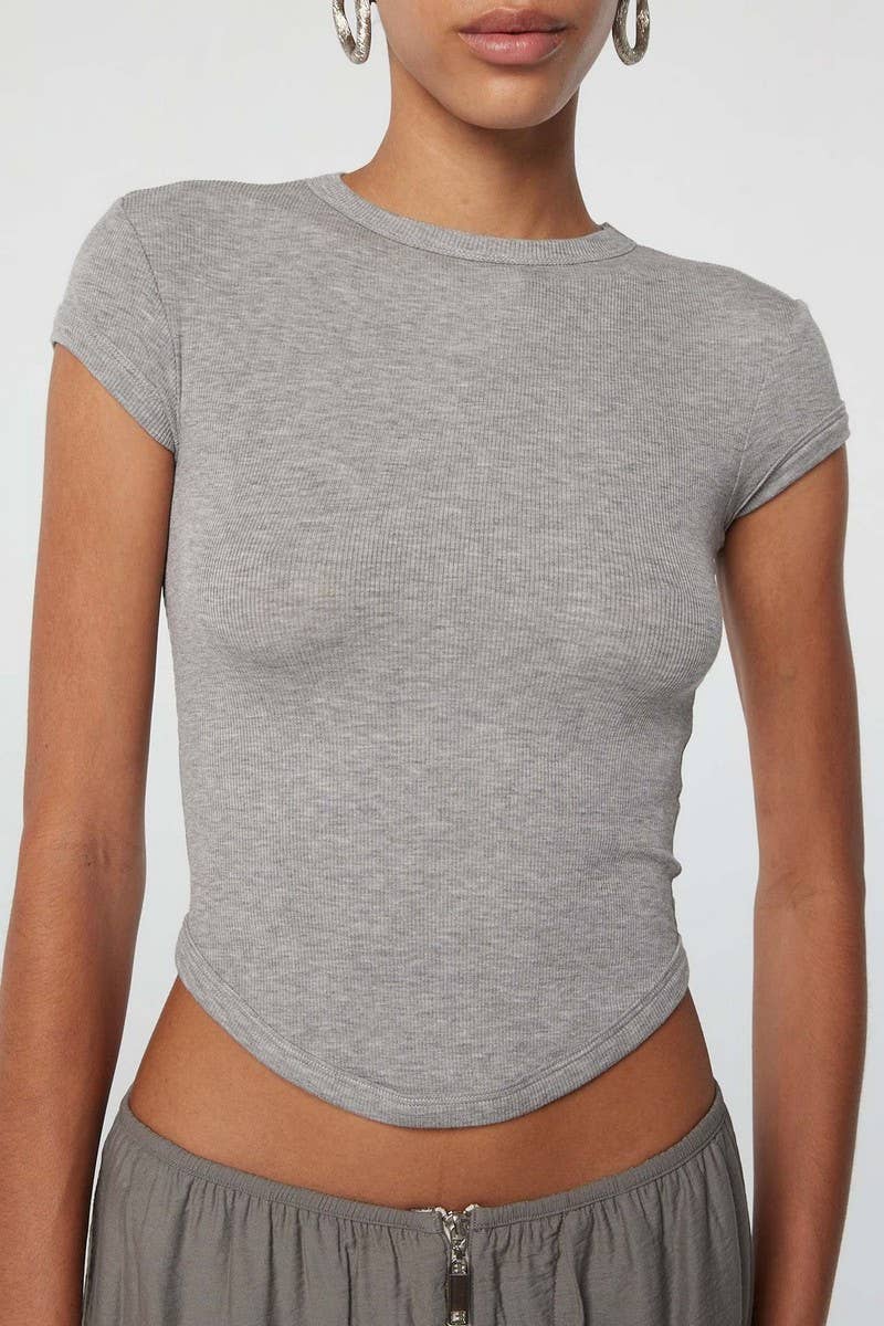 CWTBLS2208_BASIC CREW NECK SHORT SLEEVE SOLID T-SHIRT