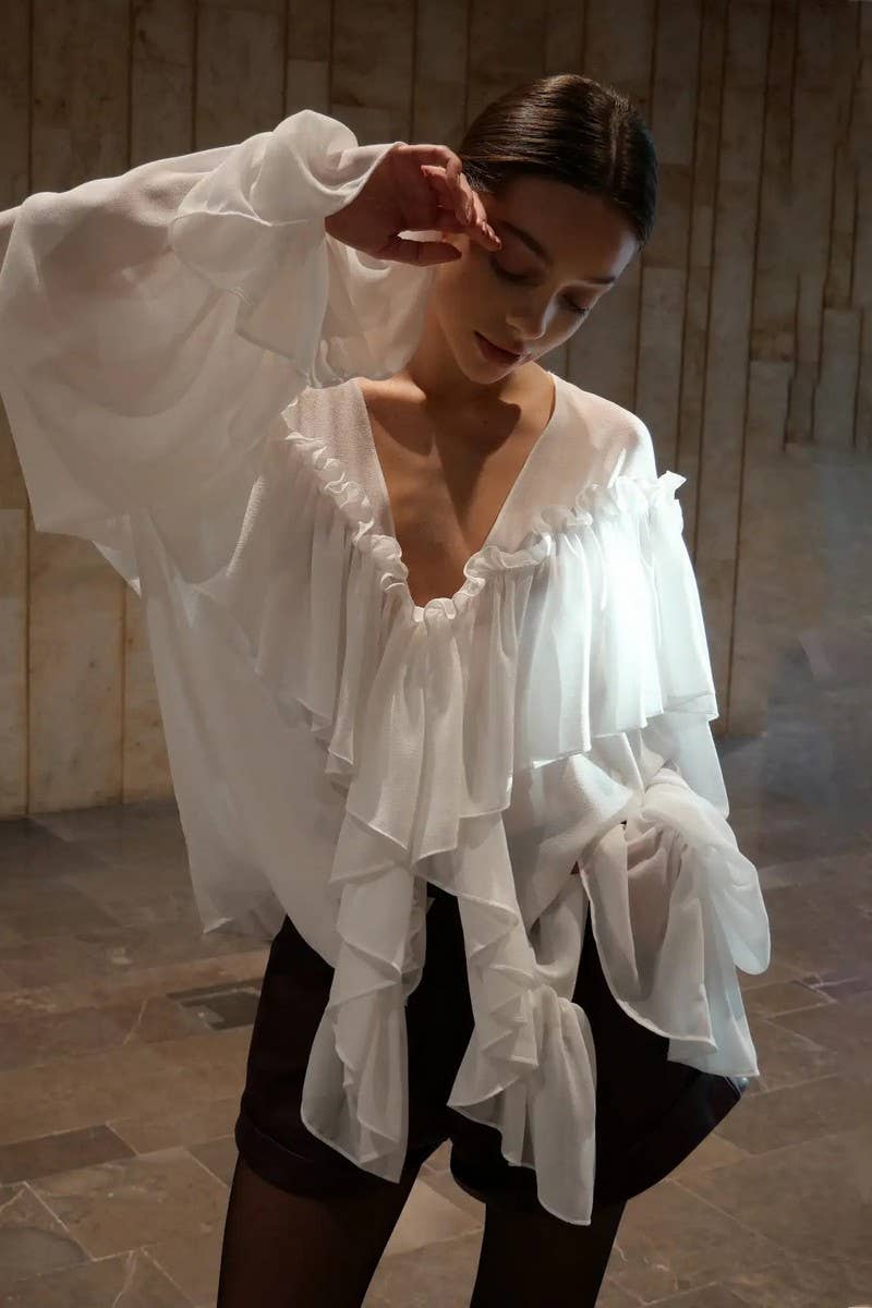 CWTTL2043_FRENCH RUFFLED LOOSE V-NECK SOLID COLOR NICHE TOP