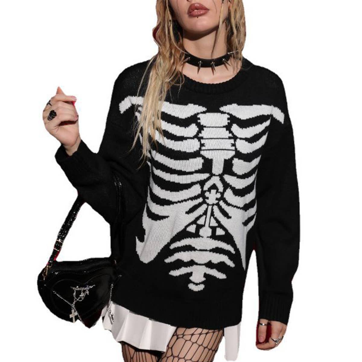 CREW-NECK LONG-SLEEVED DARK HALLOWEEN SWEATER