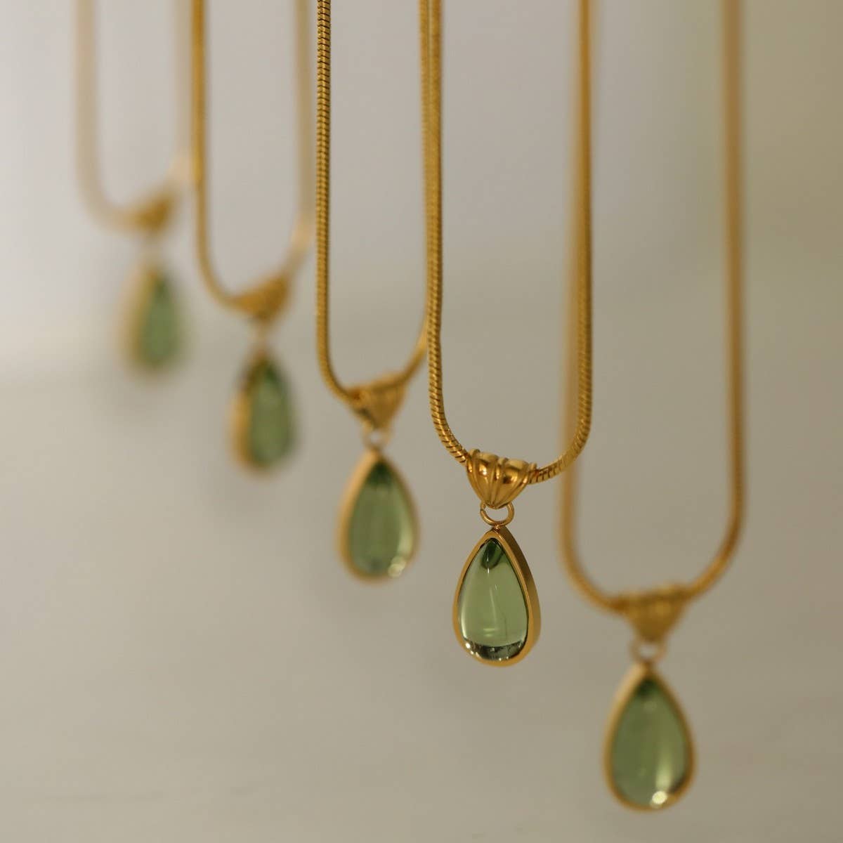 Fashionable water drop blue ocean necklace