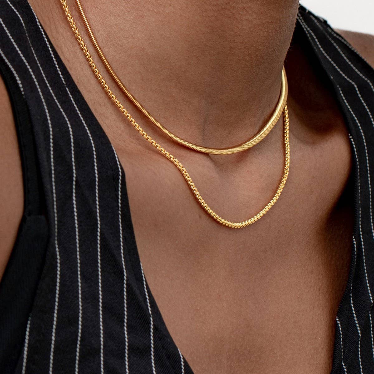 DOUBLE-LAYER BLADE SNAKE CHAIN STEEL BEAD NECKLACE