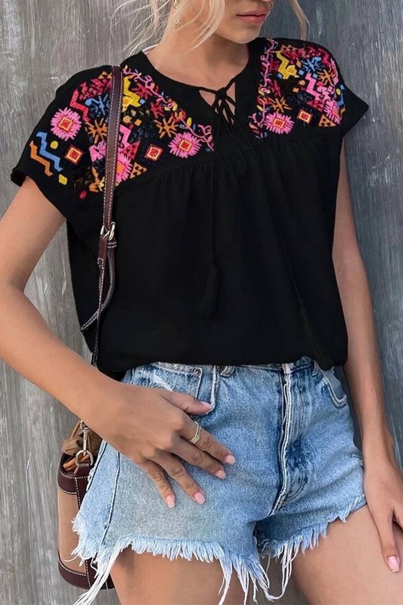 CWTSTS0662_SUMMER EMBROIDERED TASSEL TIE NECK SHIRT