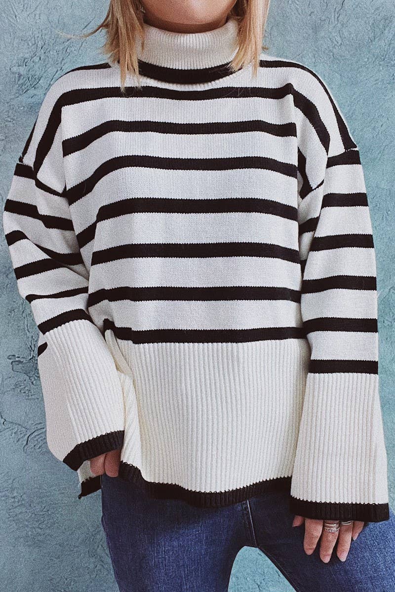 Black and white striped slit knit jumper