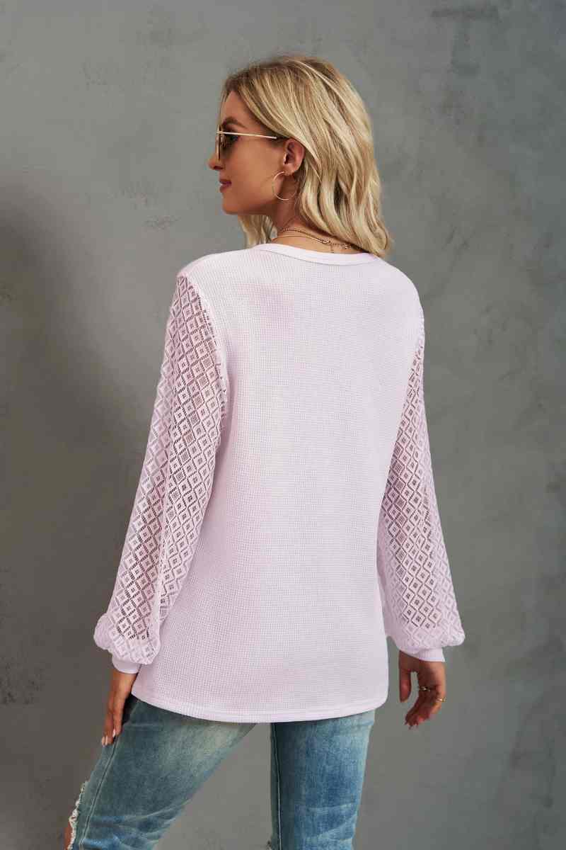 CWTBLL2846_V-NECK BUTTON-LACE PATCHWORK LONG-SLEEVED TOP