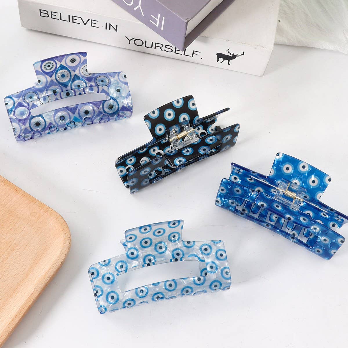 CWAHA1612_RECTANGULAR PRINT BLUE SERIES HAIR CLAW CLIP