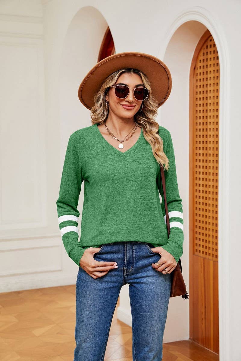 CWTBLL2392_V-NECK LONG-SLEEVED CONTRAST COLOR LOOSE TOP