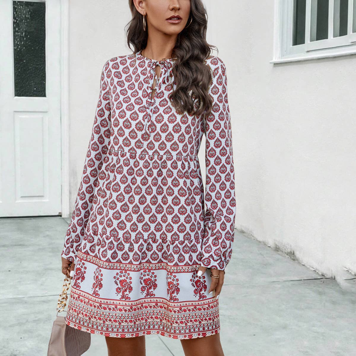 CLAN STYLE POSITIONING PRINT LONG-SLEEVED DRESS