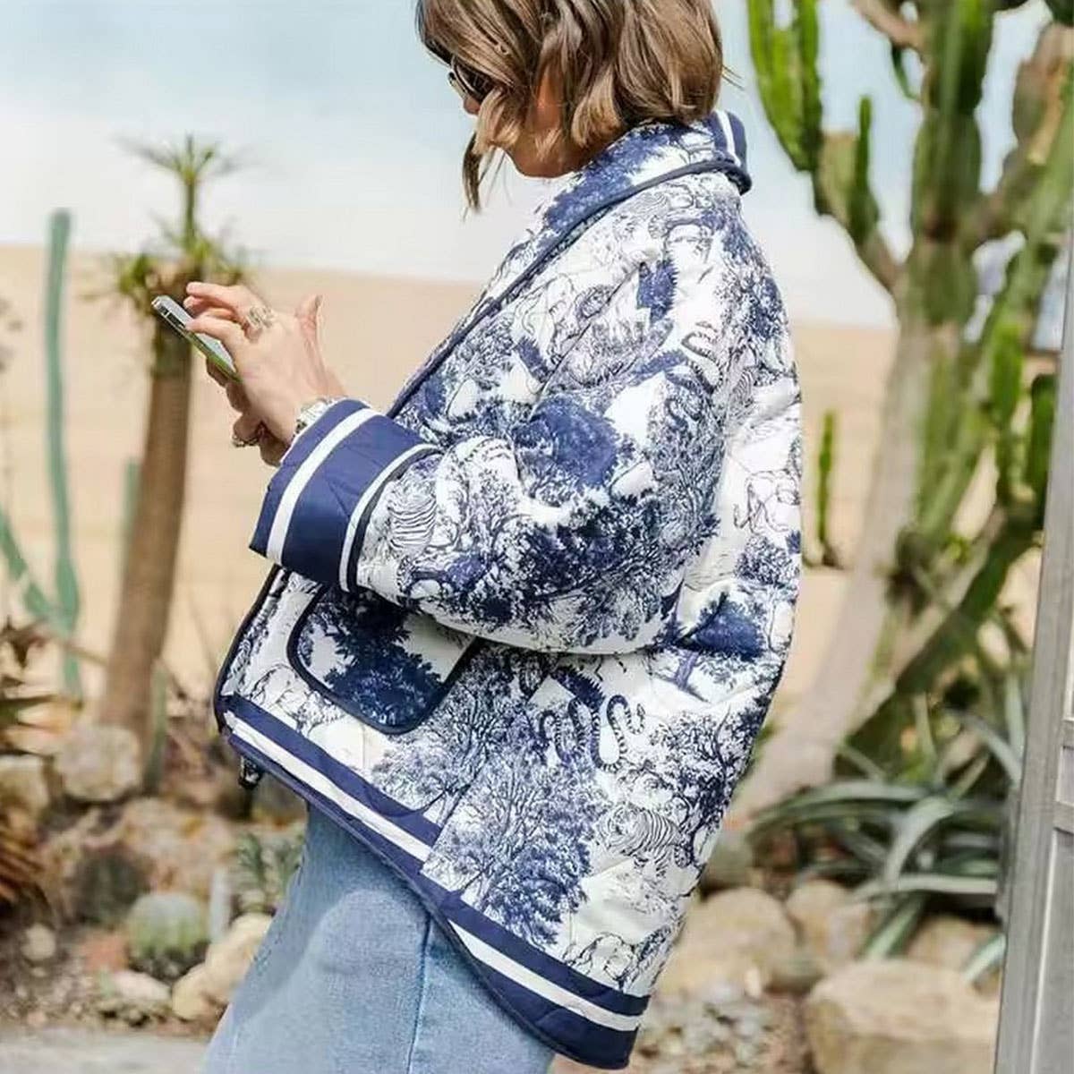 QUILTED JACKET WITH  FLORAL PRINT LAPEL_CWOJA1565