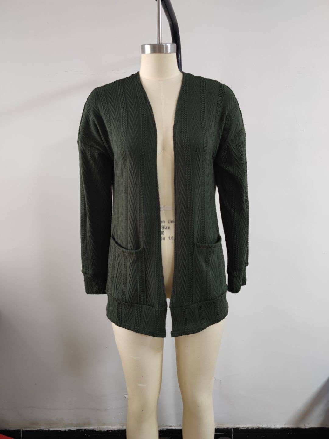 Fashionable loose knitted long-sleeved cardigan