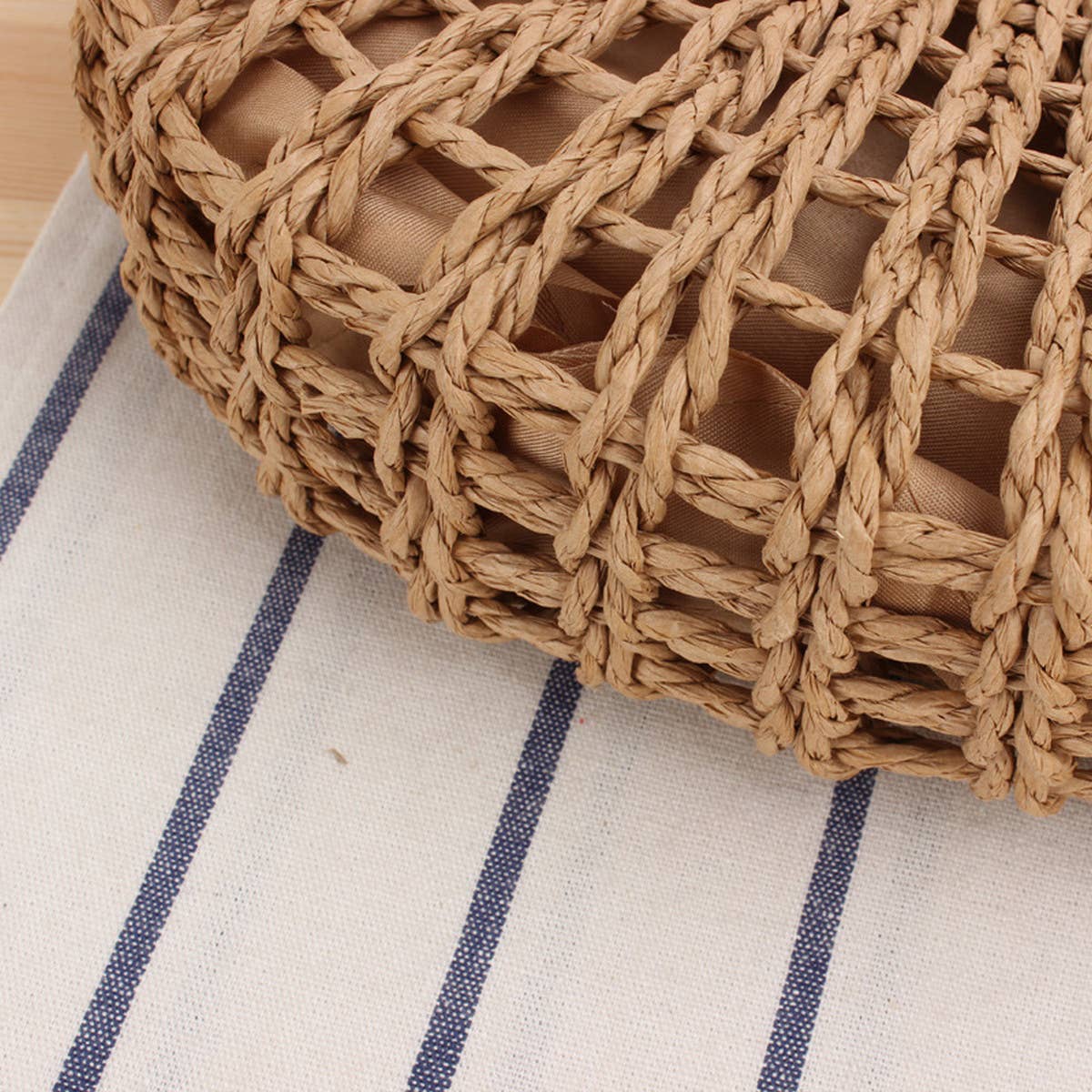 SEMI-CIRCLE HOLLOW STRAW BAG_CWAB2098