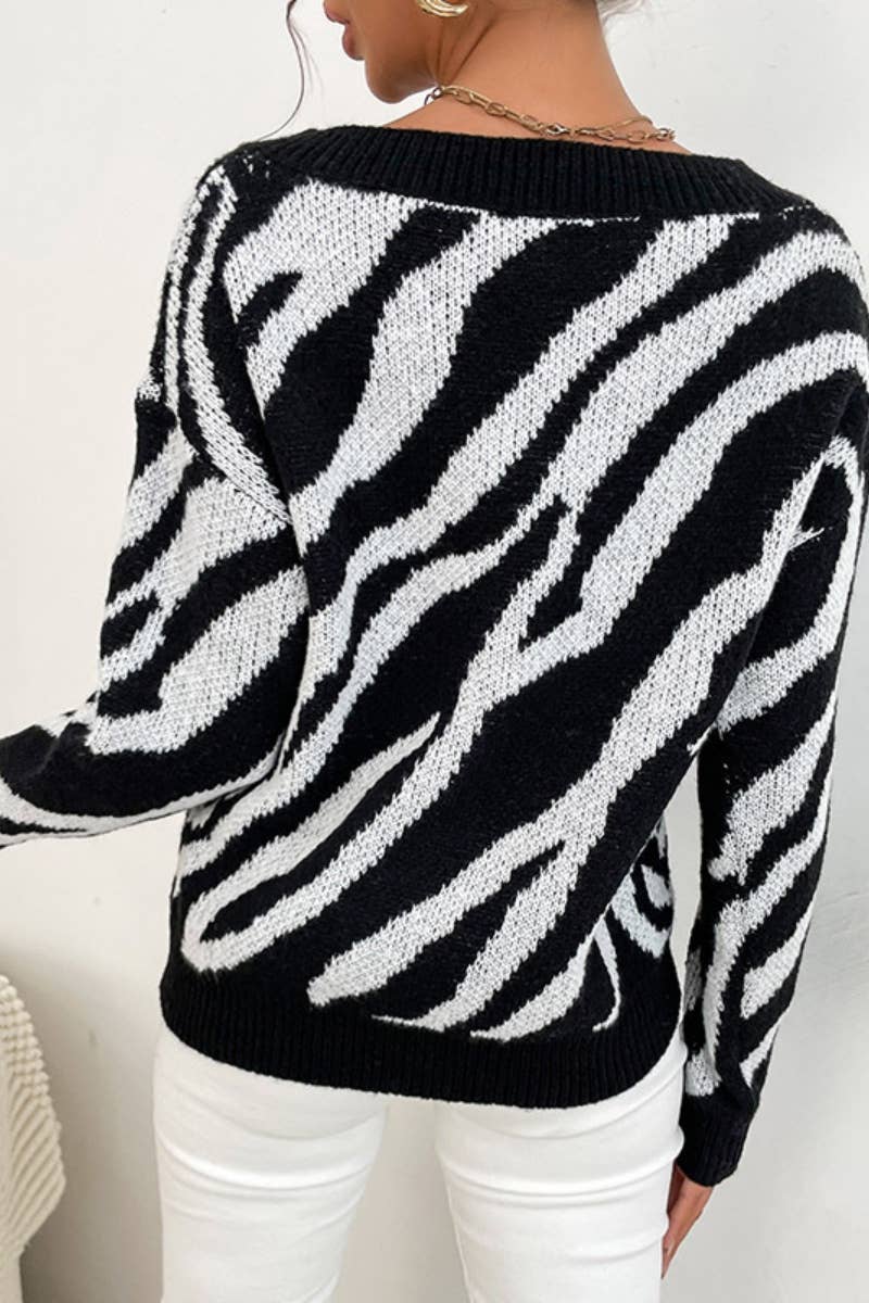 CWOSWL6576_KNITTED V-NECK ZEBRA PRINT LONG-SLEEVED SWEATER