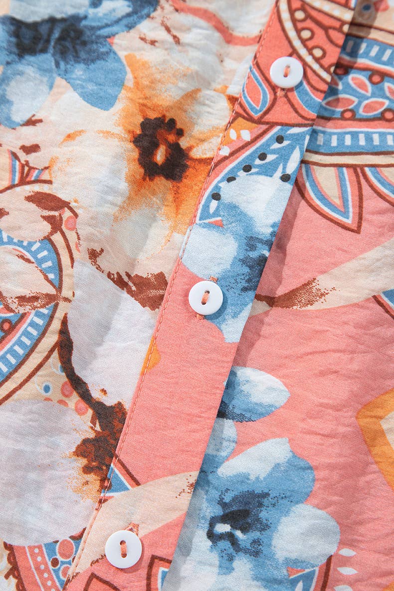 COMMUTER WITH LOOSE FLORAL PRINT BLOUSE LADY