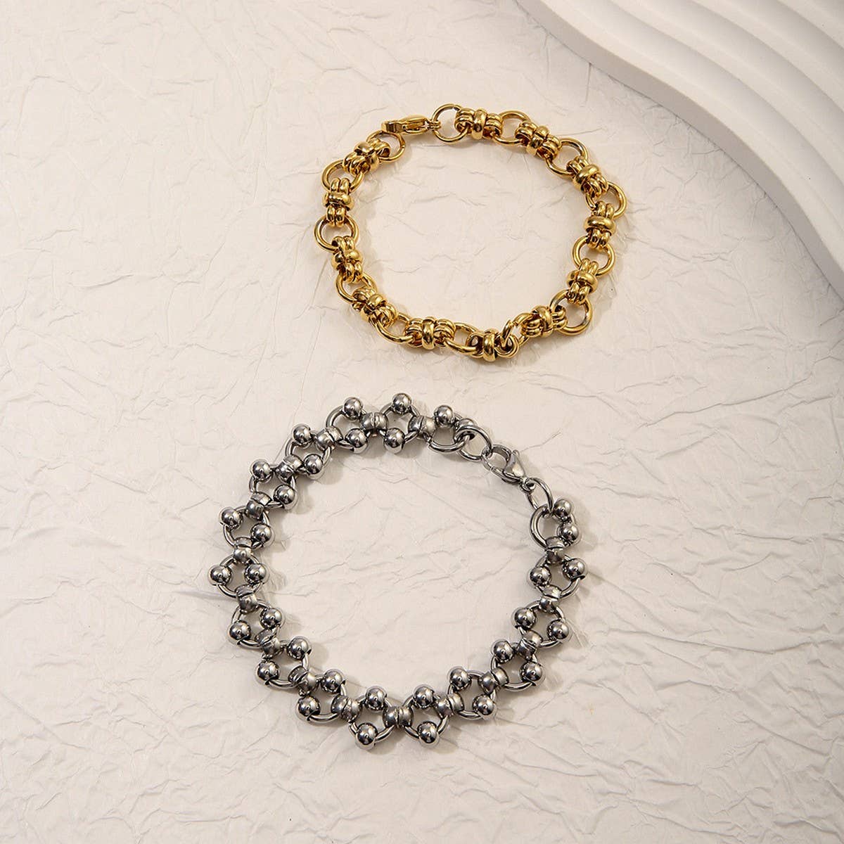 Bold Stainless Steel Linked Bead Circle Bracelet_CWAJE4602