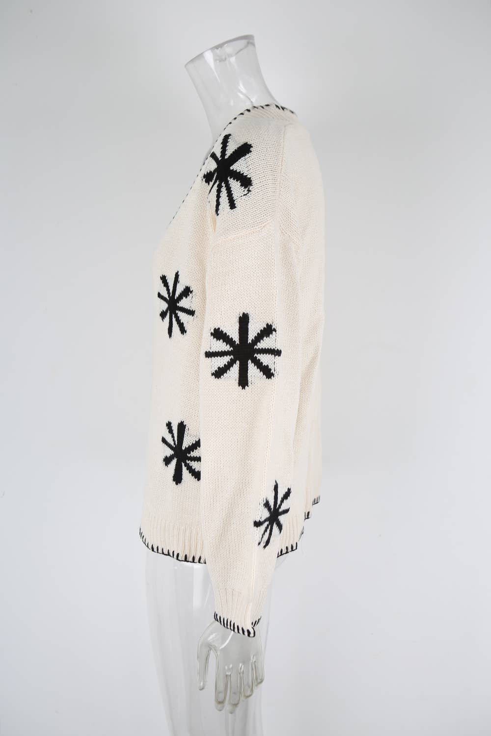 Color-blocking jacquard buttonless cardigan