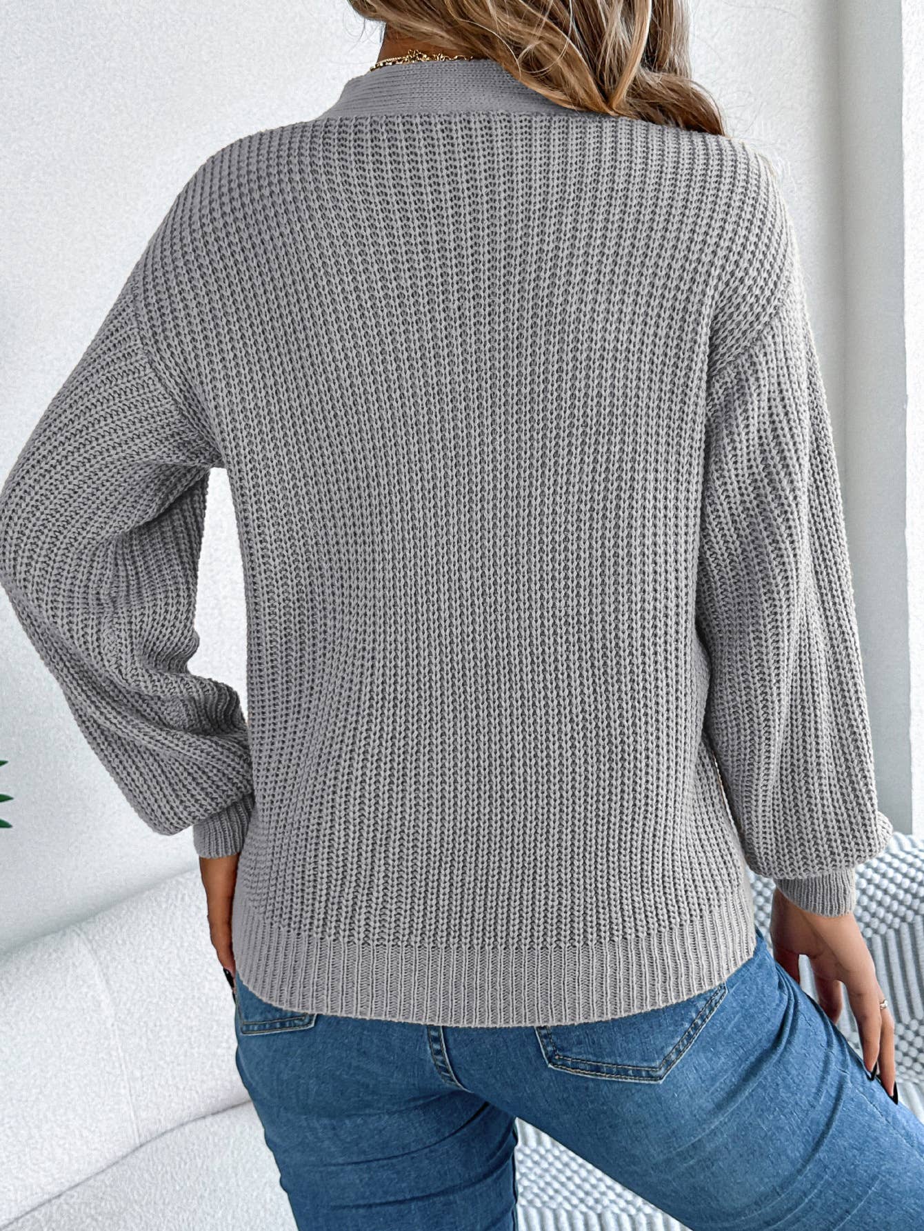 CASUAL CUTOUT V-NECK TWIST PULLOVER SWEATER