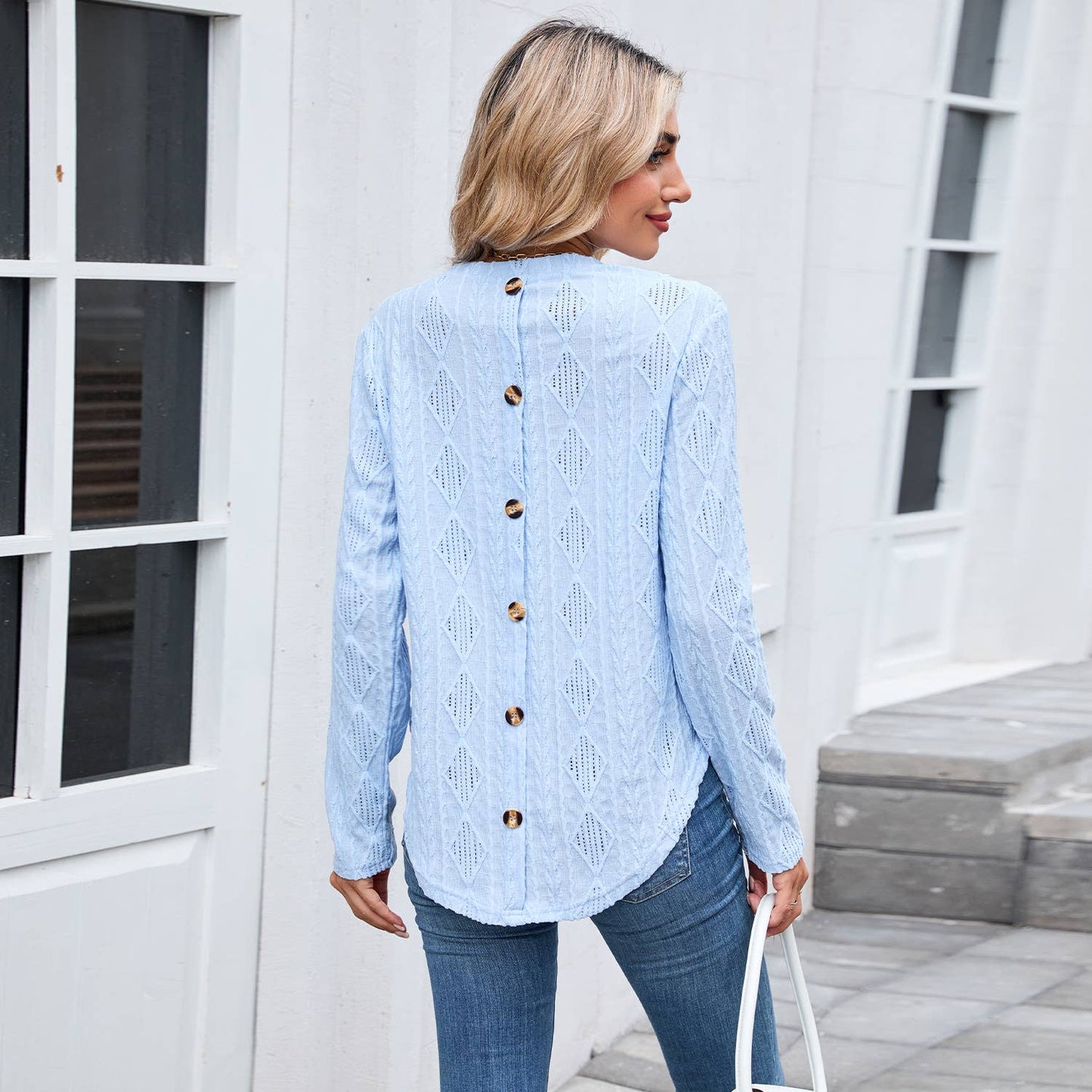 Back buttons hollowed out curved hem T-shirt