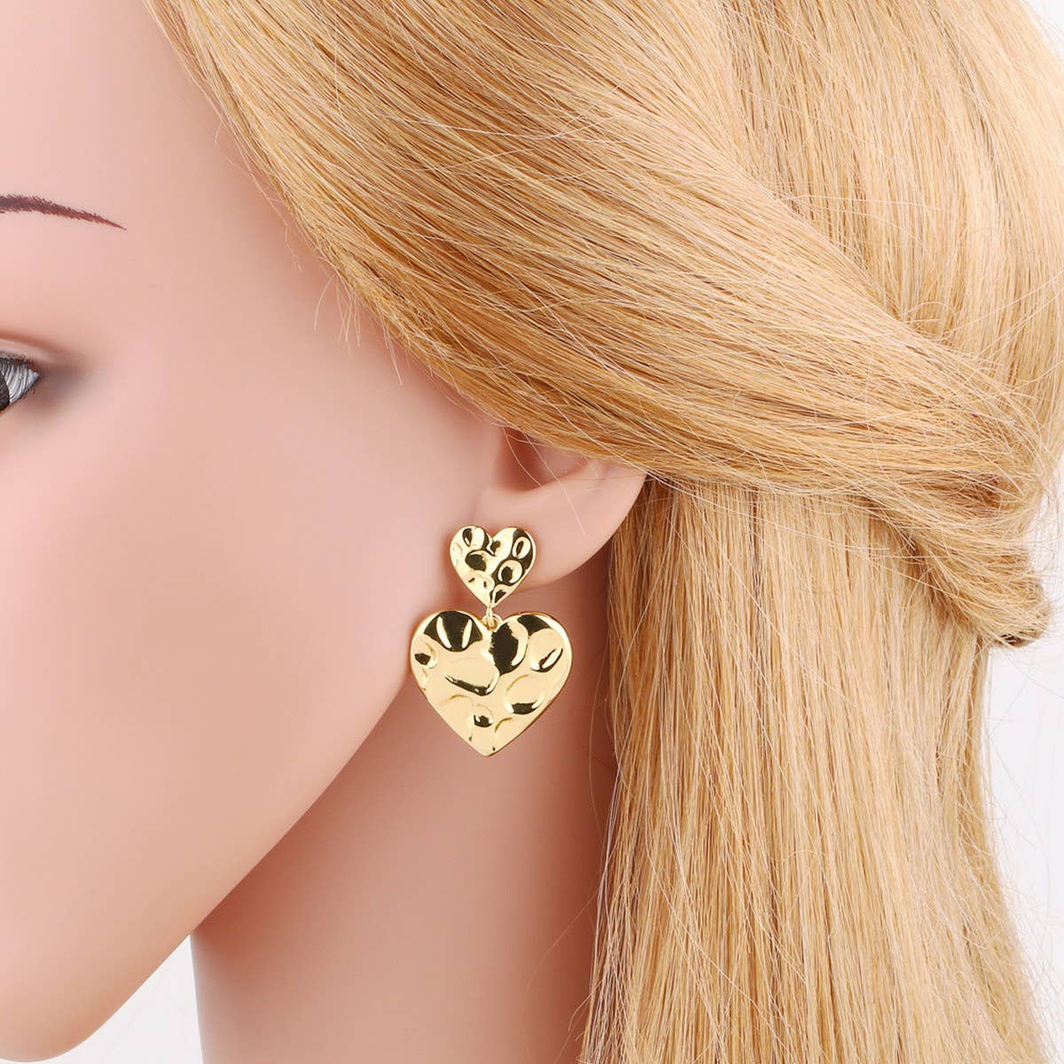 IRREGULAR GOLD PLATED HEART SHAPED PENDANT EARRING