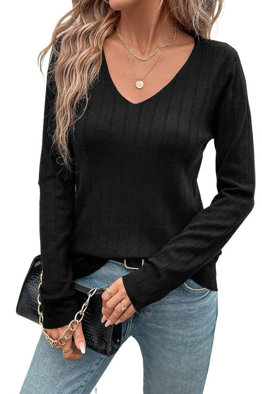 CWTBLL1241_BLACK KNITTED TOP WITH V-NECK