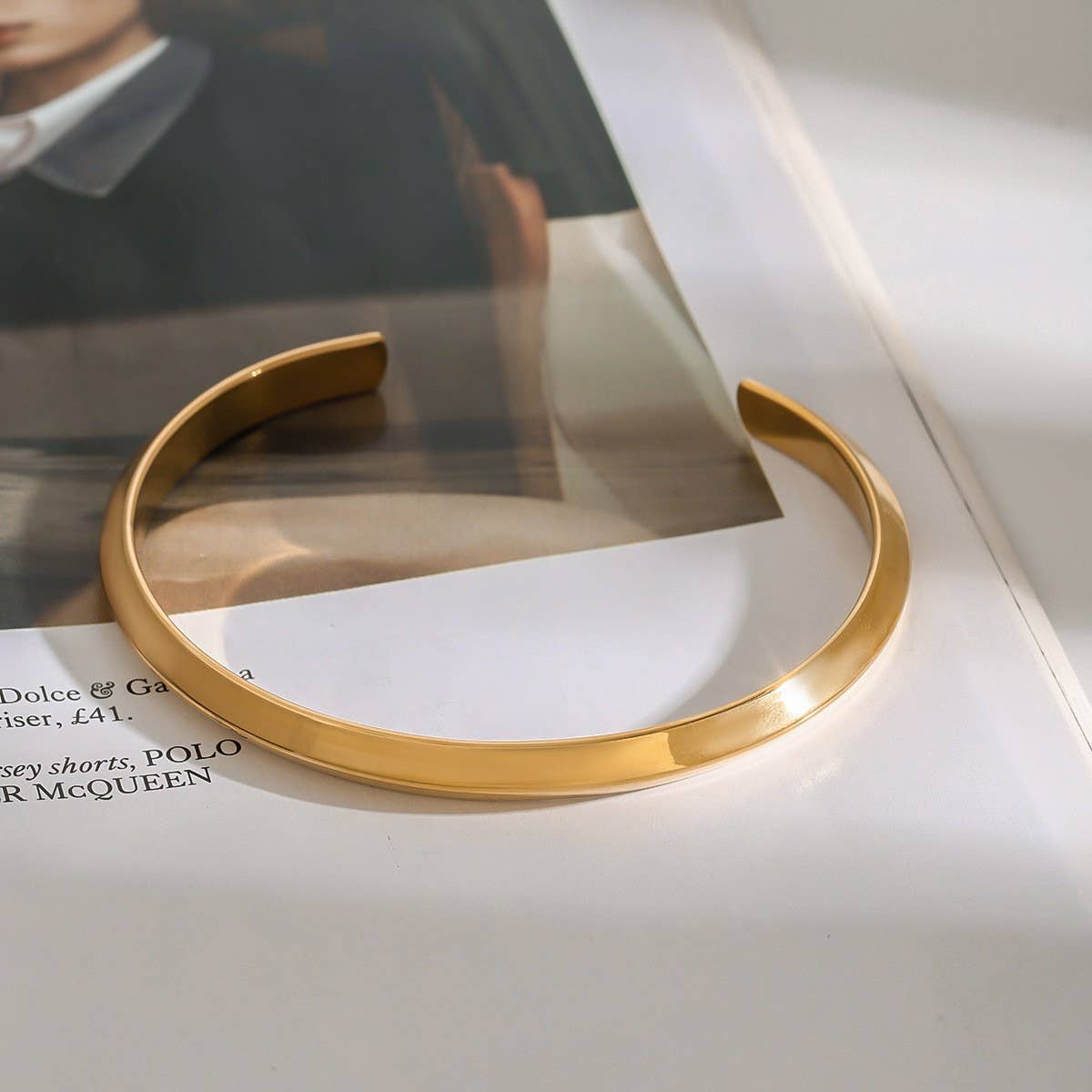 18K Gold Smooth Open Cuff in Stainless Steel_CWAJE4785