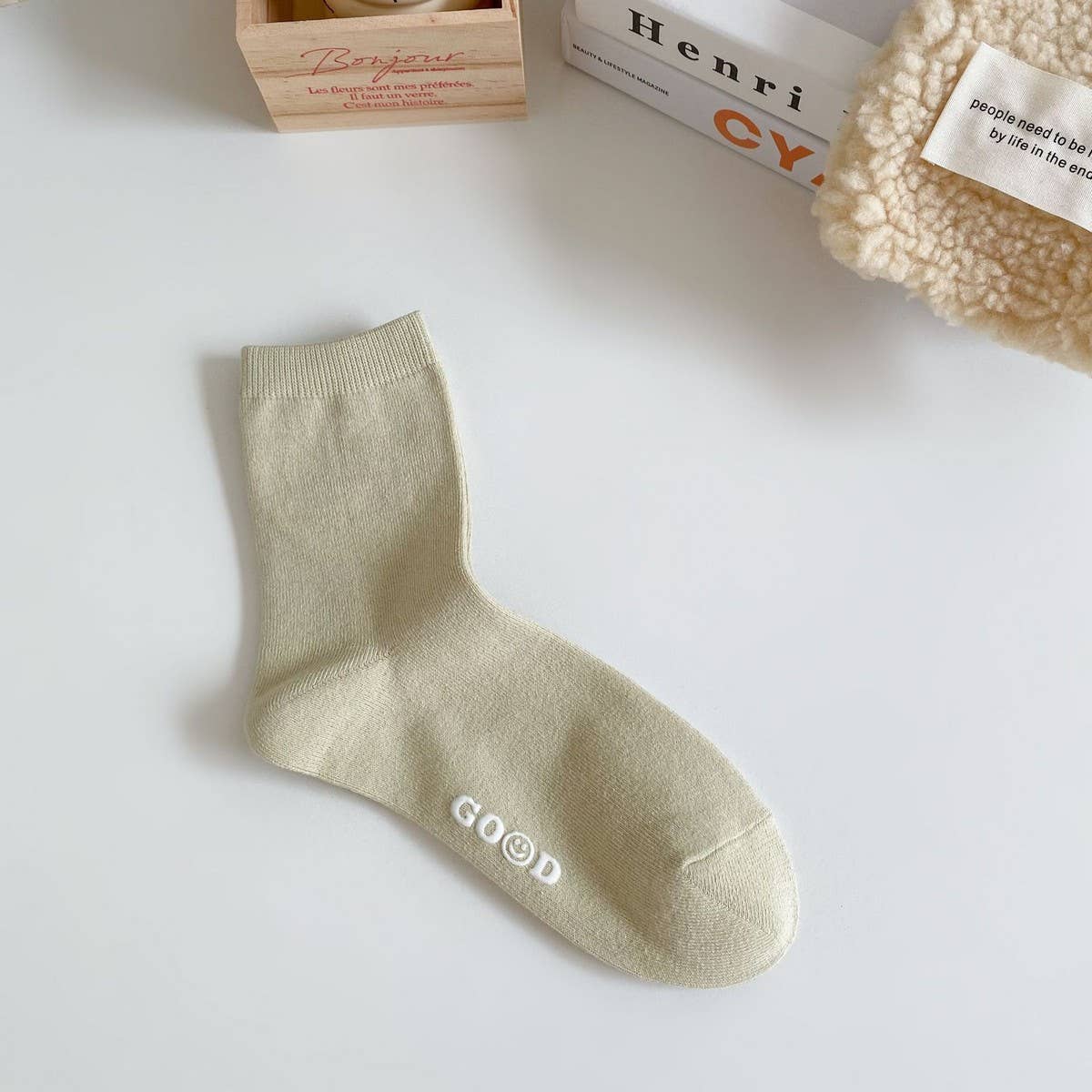 CWMS2515_NEW AUTUMN AND WINTER LETTER SMILEY FACE SOCKS