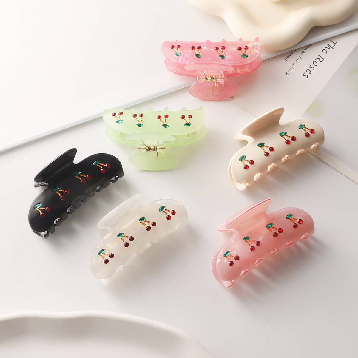 CWAHA1399_LOVELY CHERRY HAIR CLAW CLIP