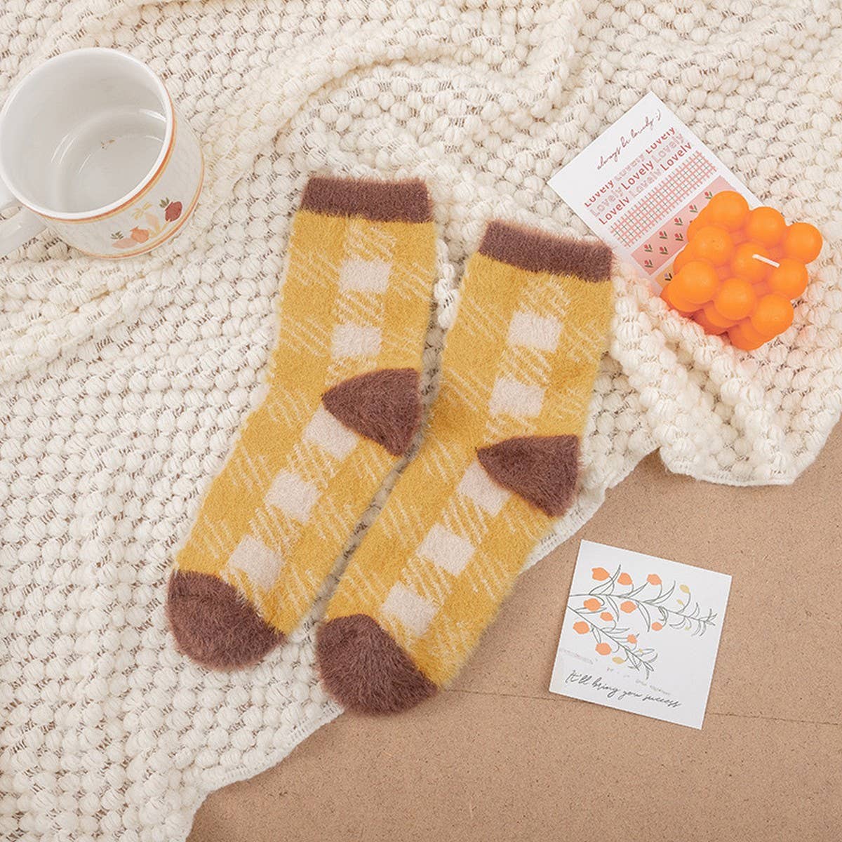 MID-TUBE WINTER WARM PLUSH SLEEPING SOCKS