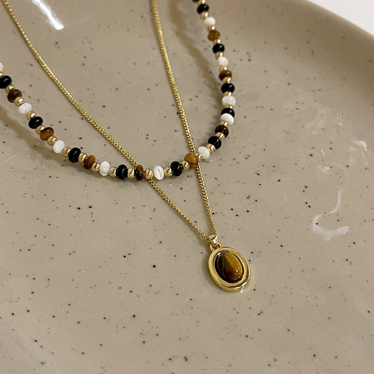 AUTUMN AND WINTER RETRO FASHION HIGH-END NECKLACE_CWAJE2366