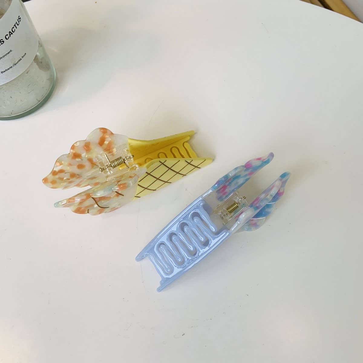 CREAM CONE ICE CREAM ACETIC ACID HAIR CLAW CLIP