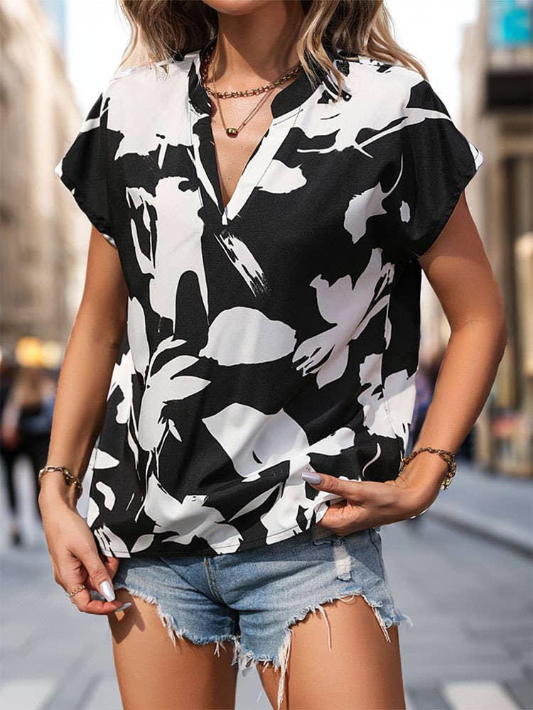 CONTRASTING BLACK AND WHITE V-NECK SHIRT