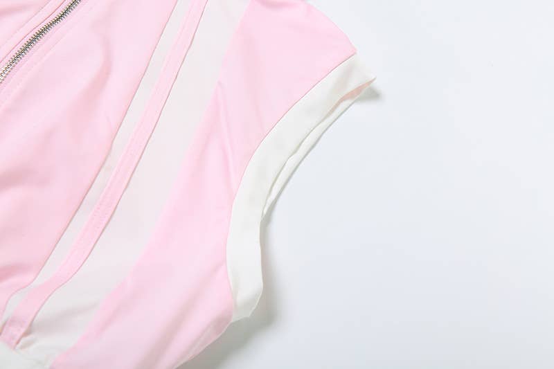 Crop top slimming and hip-hugging skirt suit