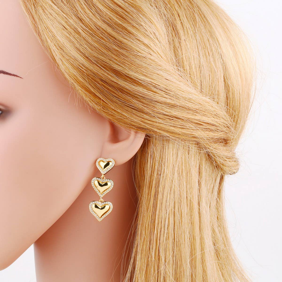 GOLD PLATED HEART SHAPED PENDANT EARRINGS
