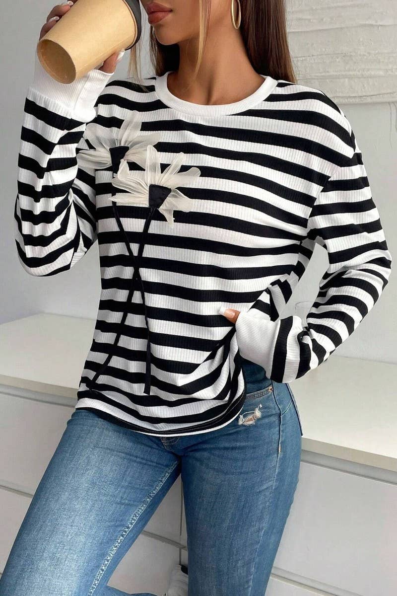 CWTTL2037_LONG SLEEVE CREW NECK STRIPED FLORAL SWEATSHIRT