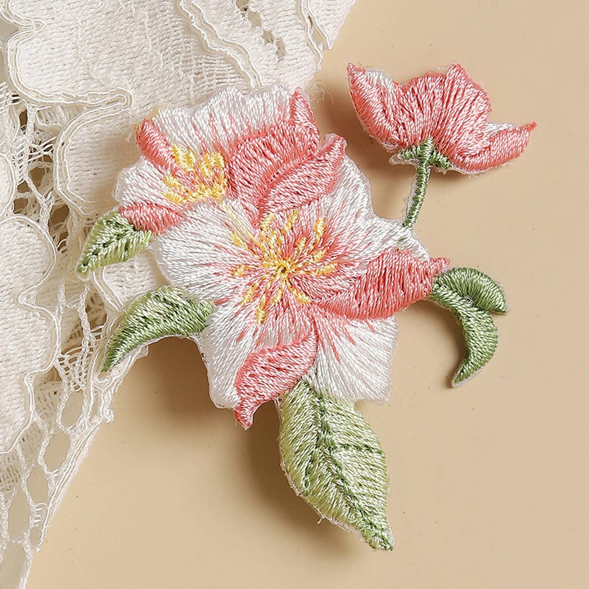 3D Flower Embroidered Patch for Fabric Repair_CWMM5922