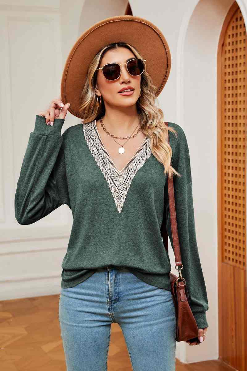 CWTBLL2842_AUTUMN LOOSE LACE V-NECK LONG SLEEVE TOP
