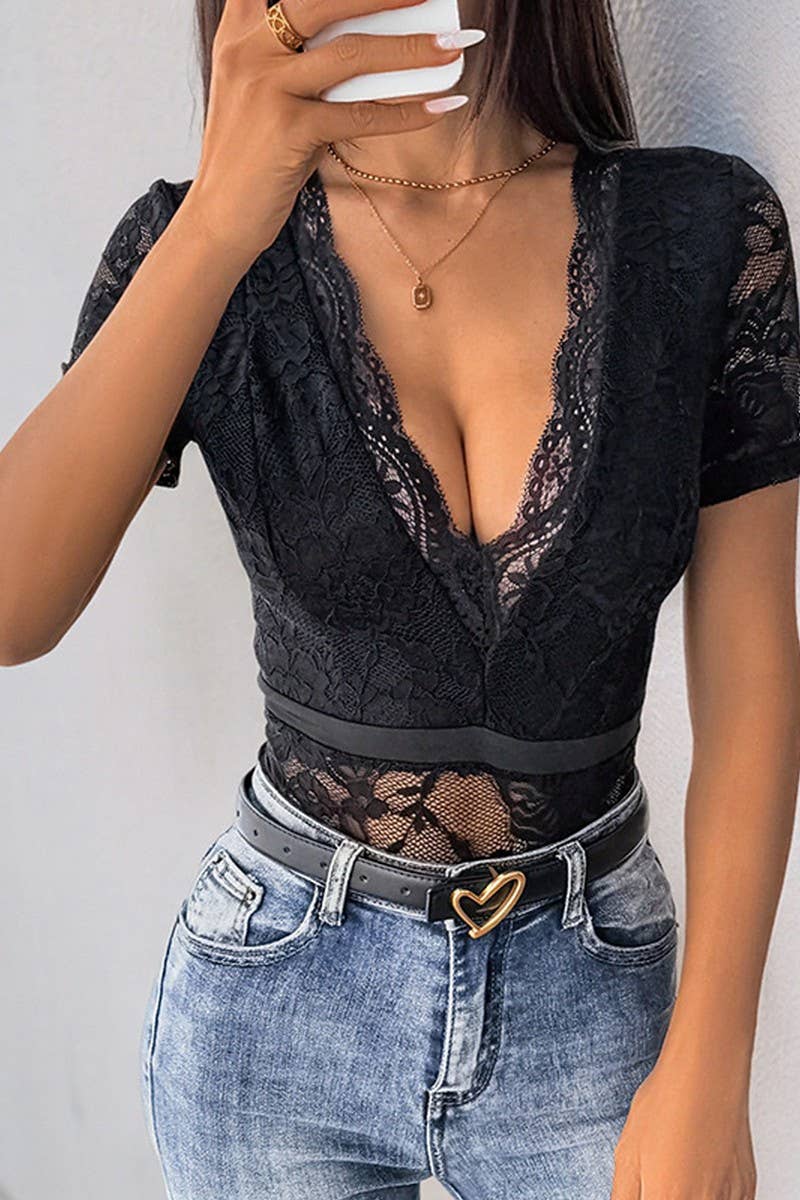 CWSBSS0052_PARTY LACE V-NECK SHORT SLEEVE BODYSUIT