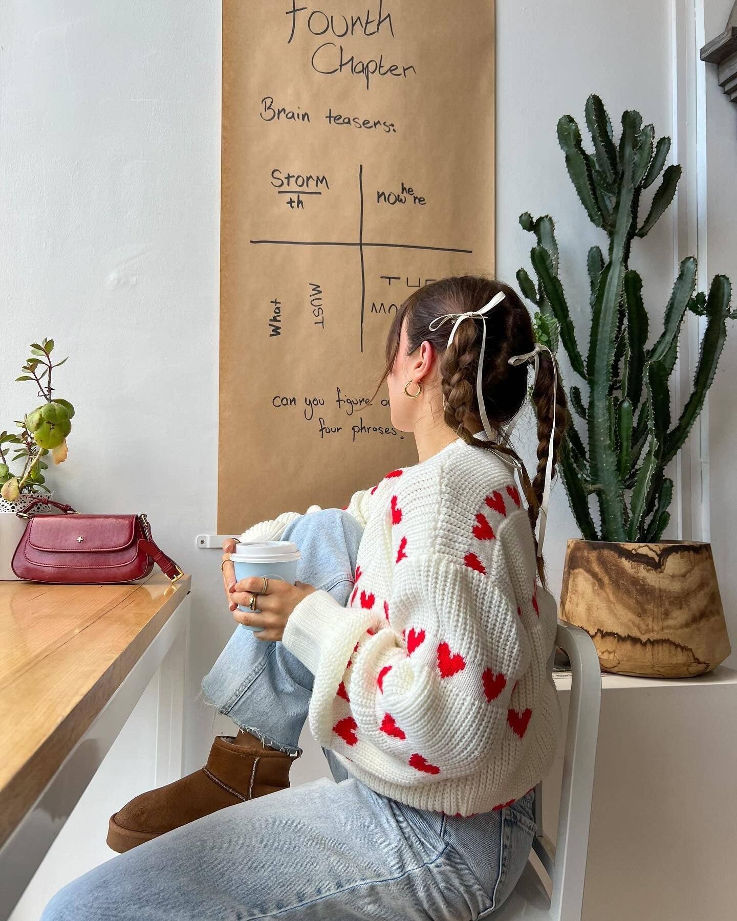 CREW-NECK LONG SLEEVE JACQUARD KNITTED SWEATER