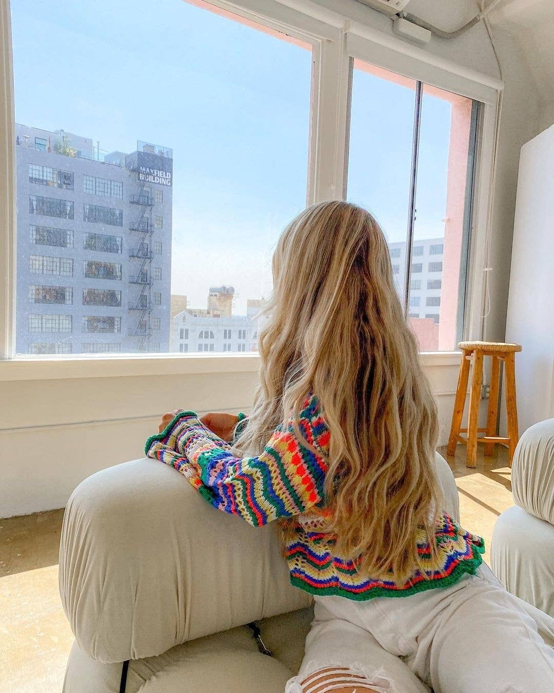 CREW NECK LONG SLEEVE PATCHWORK PULLOVER SWEATER