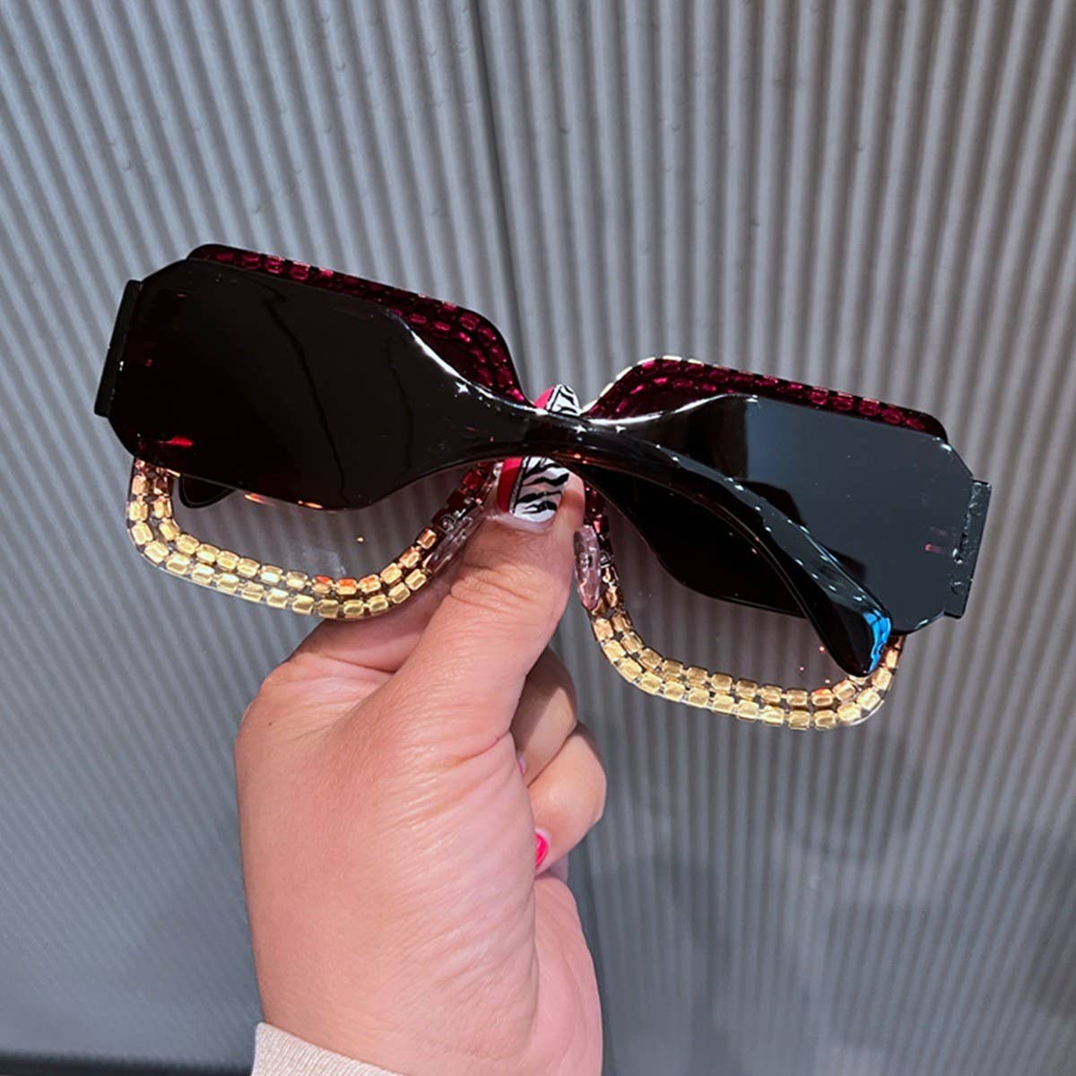 FRAMELESS ONE-PIECE FASHION SQUARE SUNGLASSES