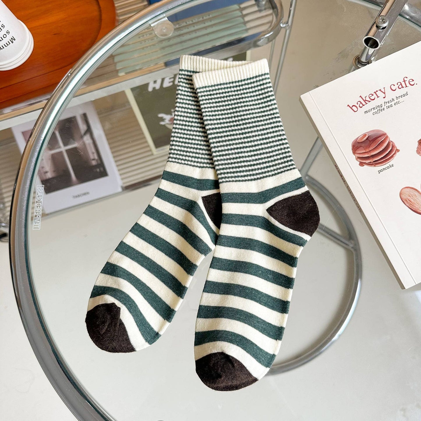 Stripe Pattern Cotton Crew Socks for Womens_CWMS0903