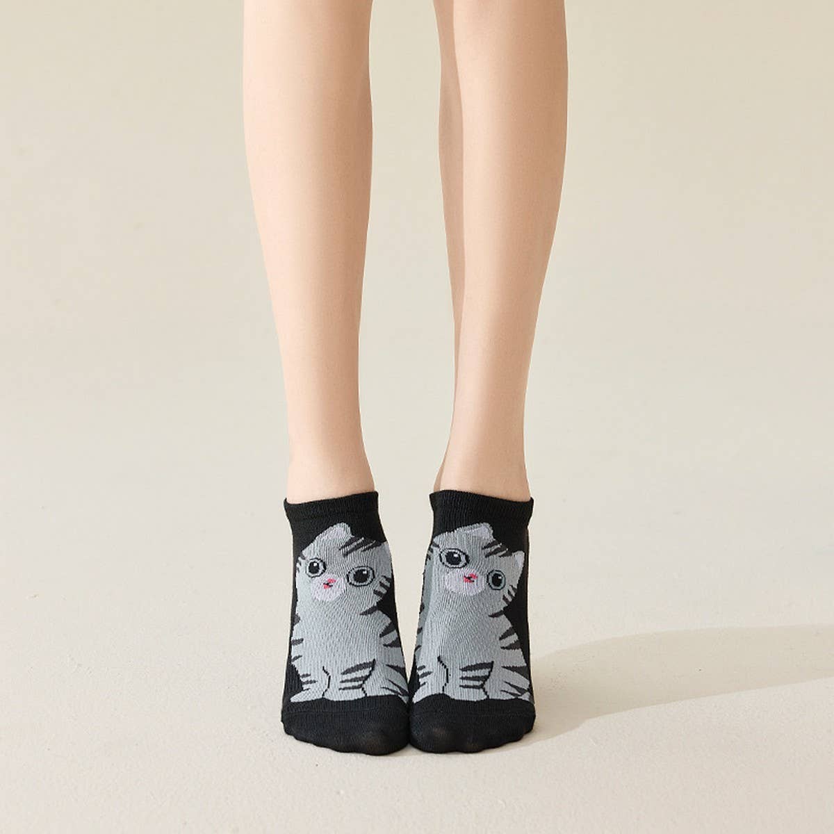 CWMS02736_WOMEN CUTE CARTOON ANKLE SOCKS KOREAN STYLE