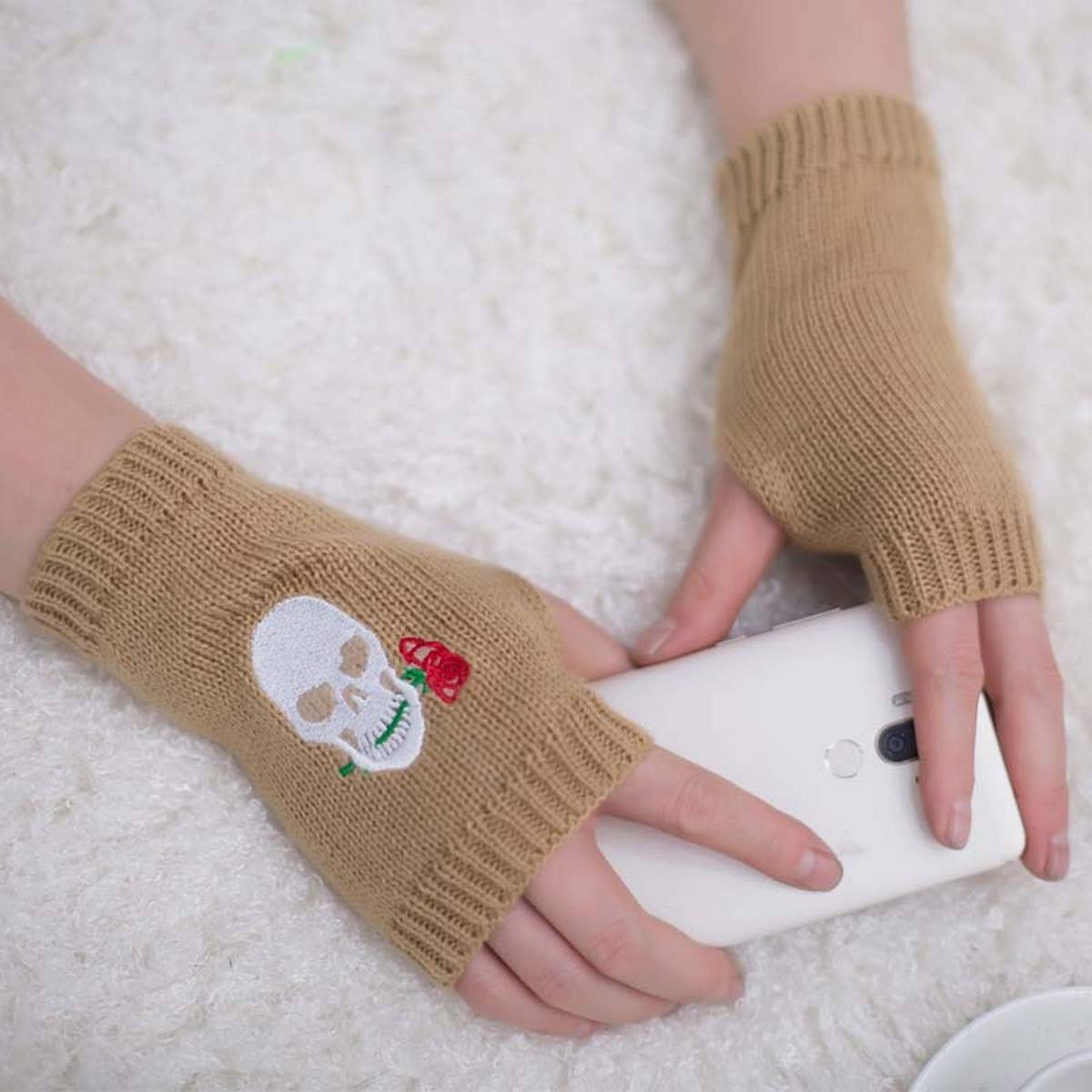 CWAG00534_HALLOWEEN EMBROIDERED FINGERLESS GLOVES