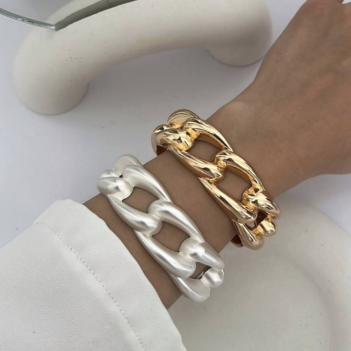 DESIGN METAL GLOSSY WATER DROP HUG BRACELET