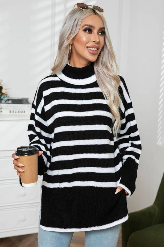 CWOSWL6371_TURTLENECK STRIPED LONG-SLEEVED SLIT SWEATER