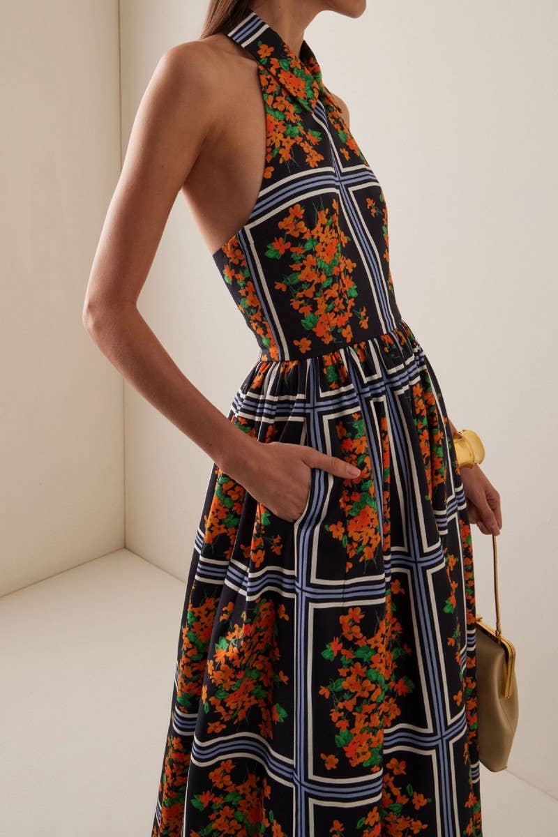 CWDHL0813_BACKLESS FLORAL PRINT HALTER MAXI DRESS