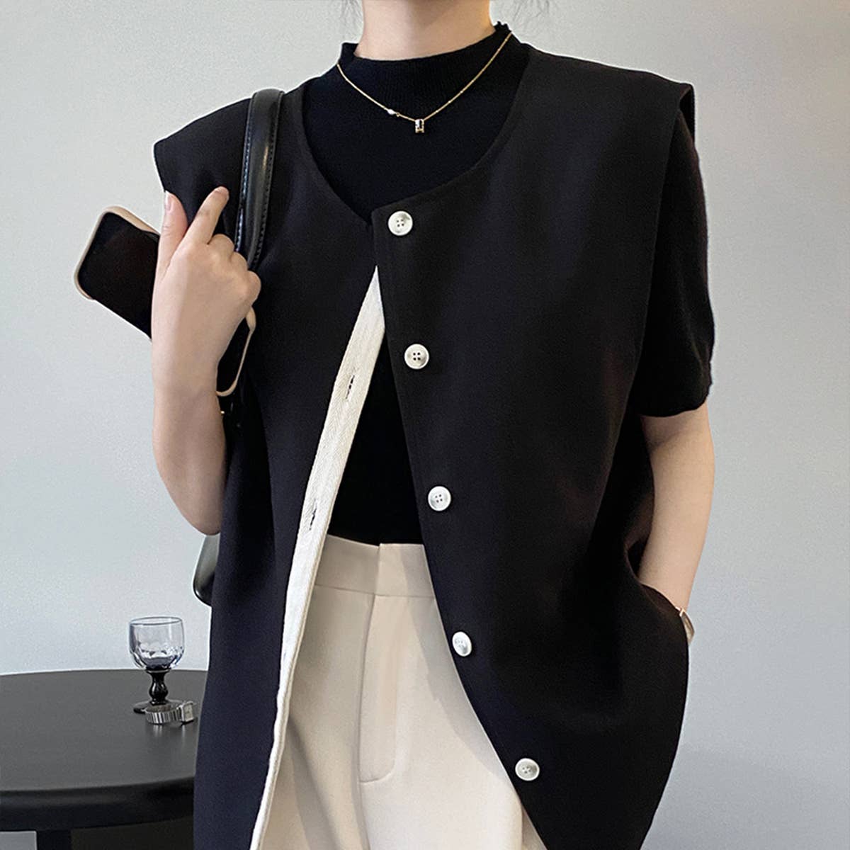 Color contrast vest V-neck suit vest