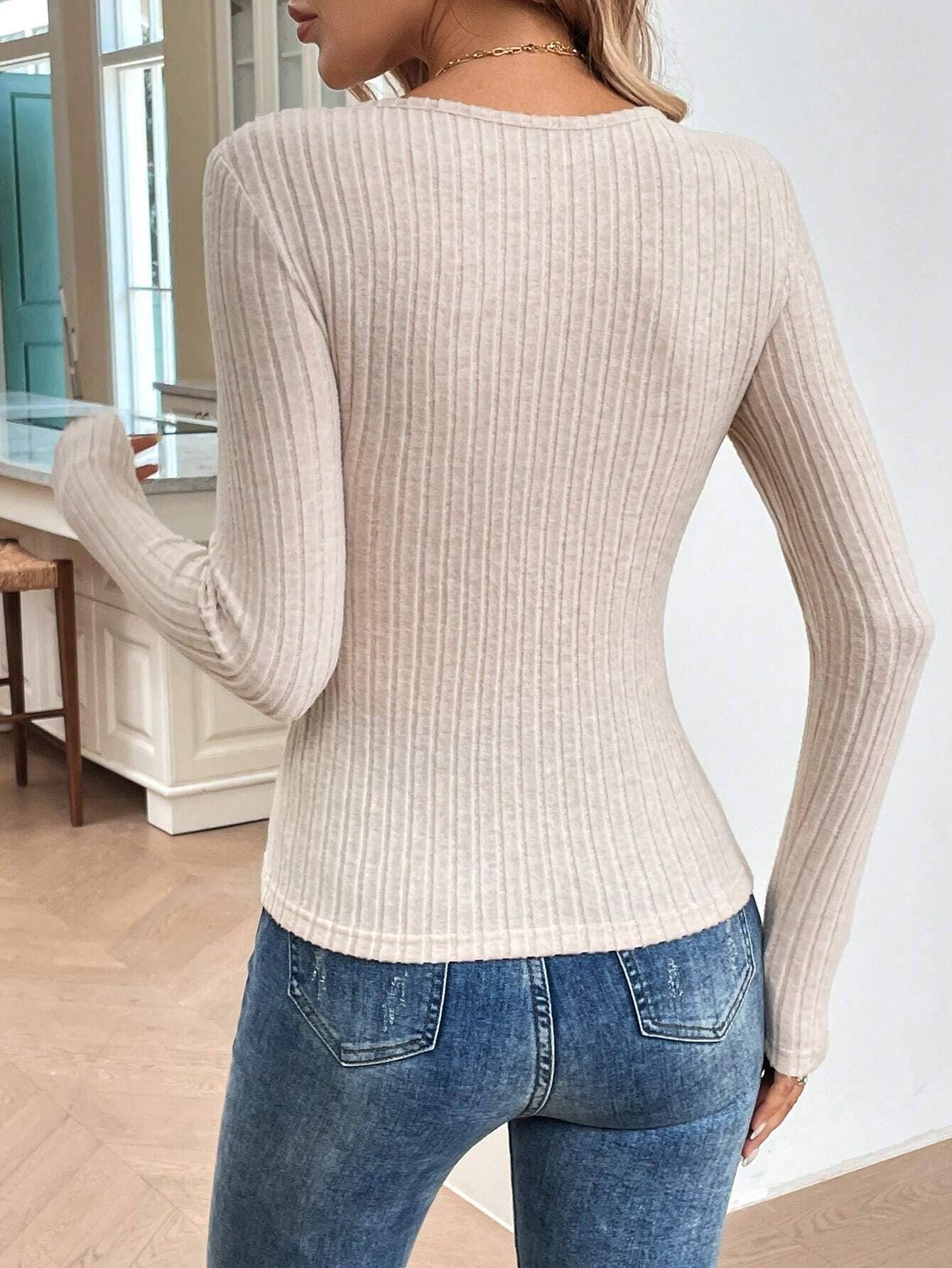 ELEGANT STYLE PLEATED SLIM KNIT BASE T-SHIRT