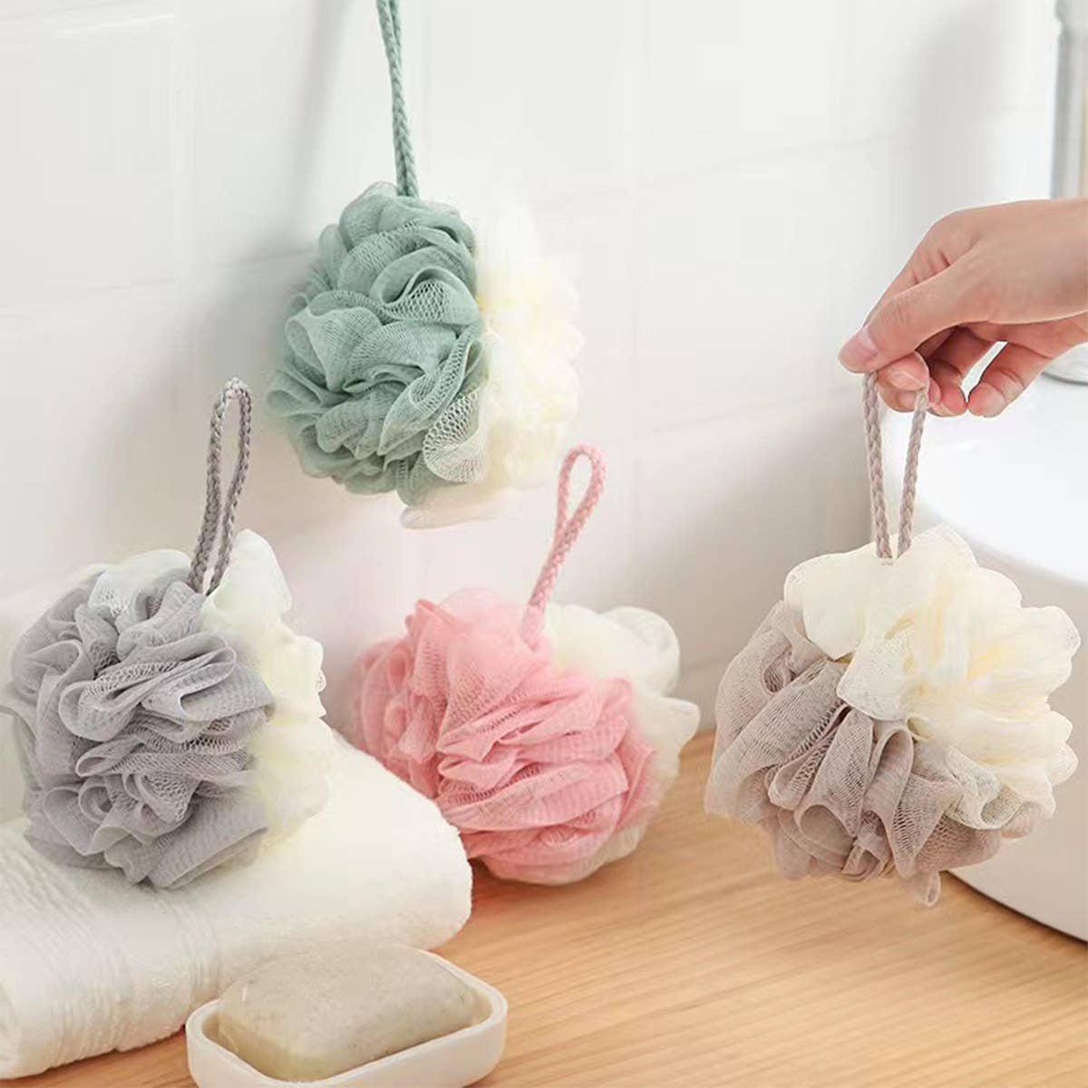 CWMM8431_DOUBLE COLOR UNISEX FOAMING FINE MESH BATH BALL