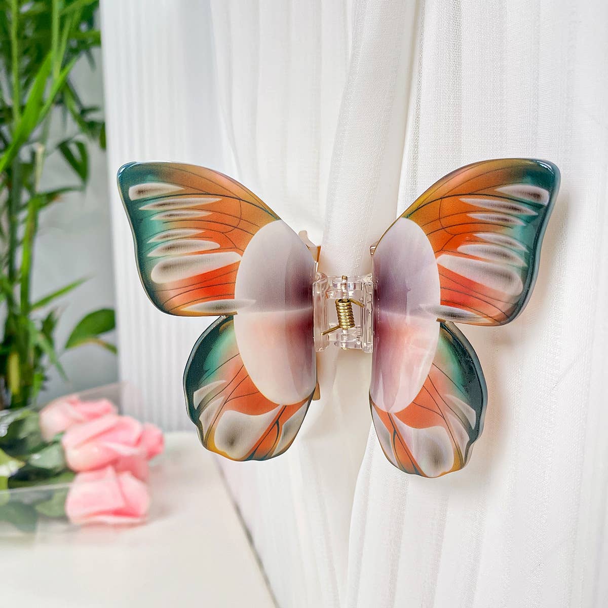 Hairpins with the simulated butterfly temperament