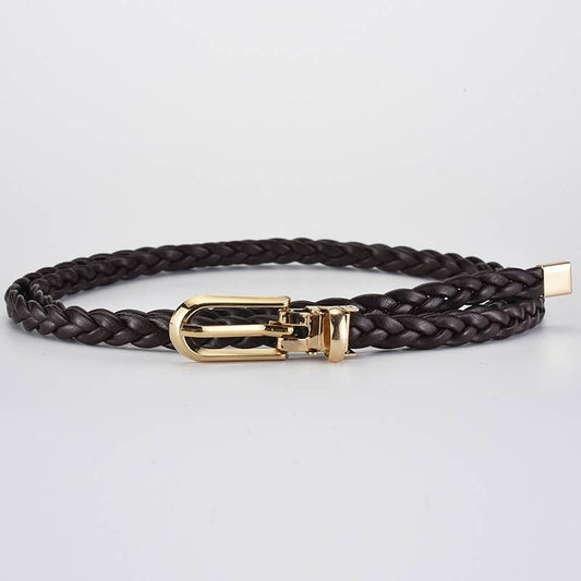 Tie knots to decorate weave a candy-colored belt